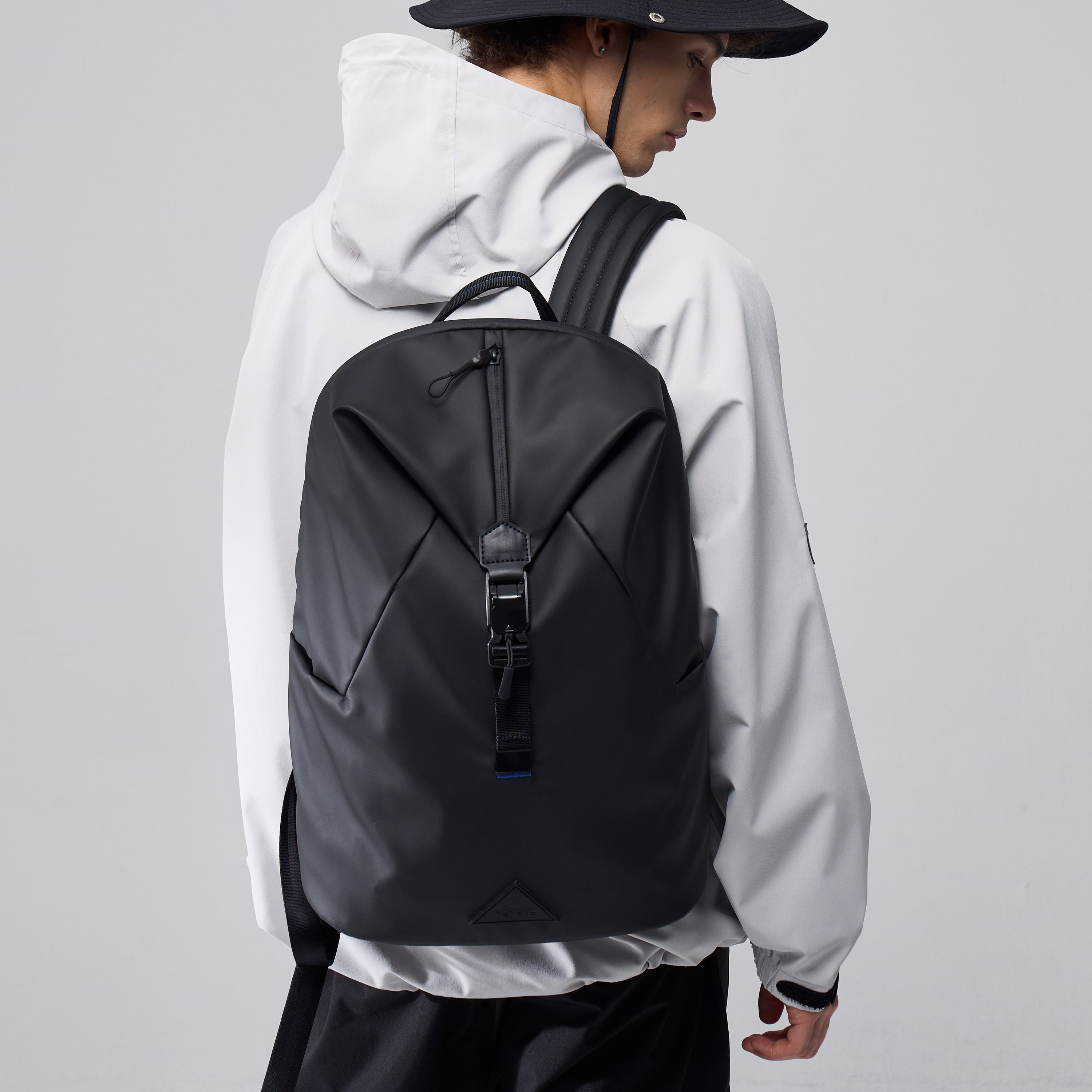 Helix Backpack / ヘリックス バックパック
